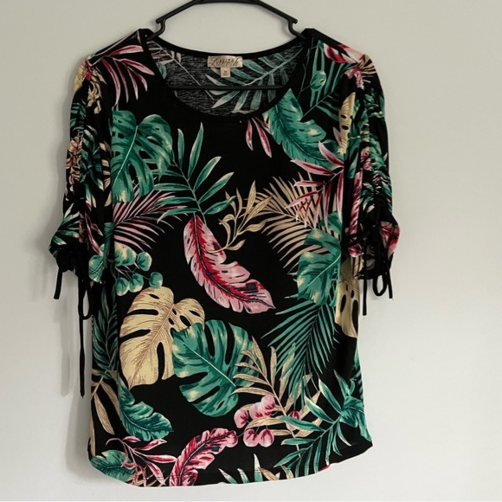 Lavish Tropical Leaf Print Ruche Sleeve Blouse
